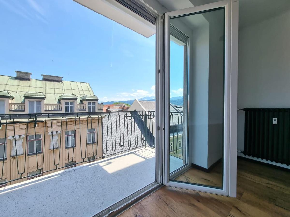 Bamo Studio - City Living Downtown Клагенфурт Екстериор снимка
